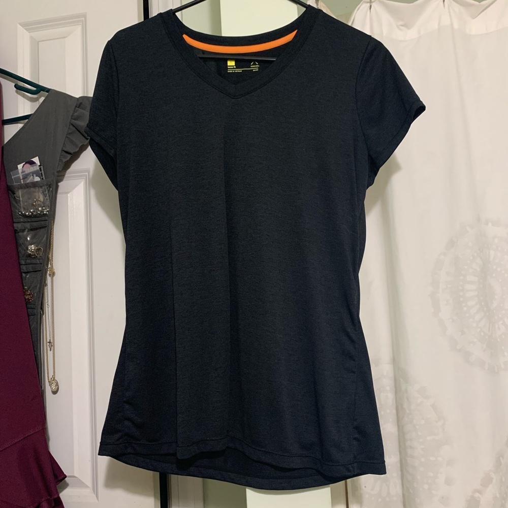 Athletic sweatproof tee